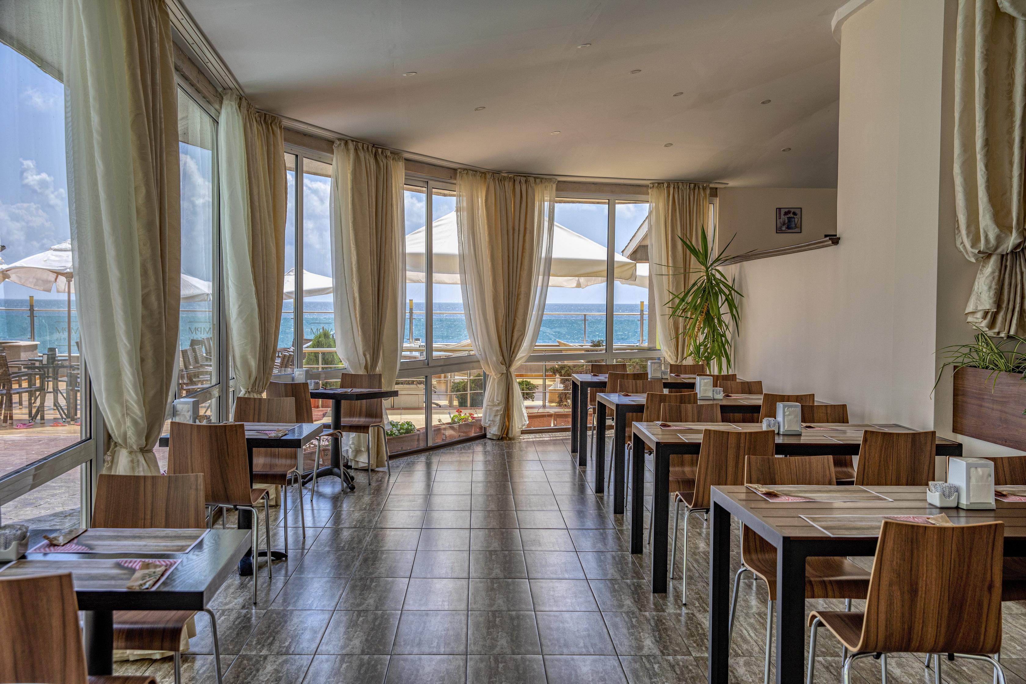 Mpm Hotel Arsena Nesebar Bagian luar foto