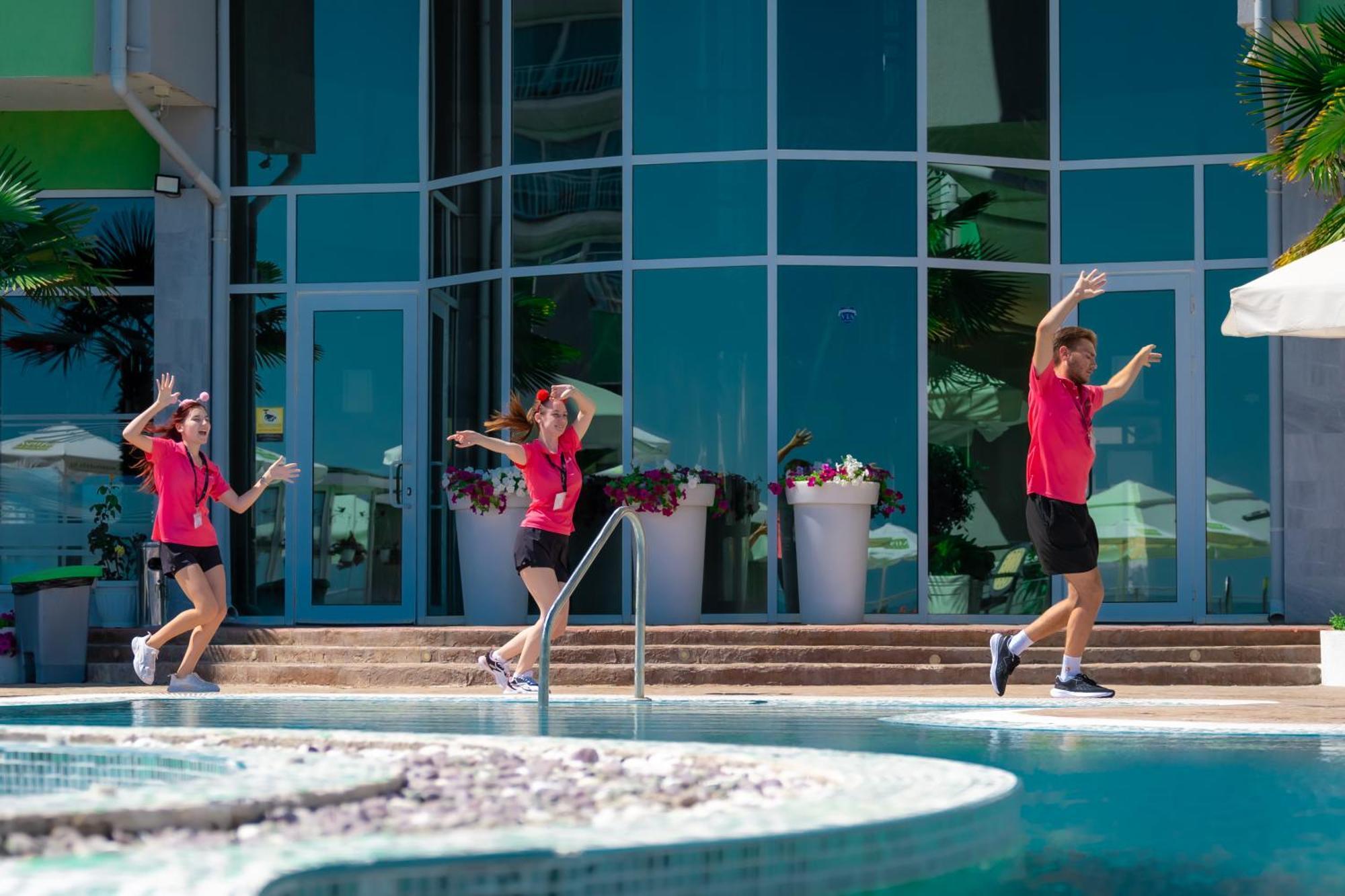 Mpm Hotel Arsena Nesebar Bagian luar foto