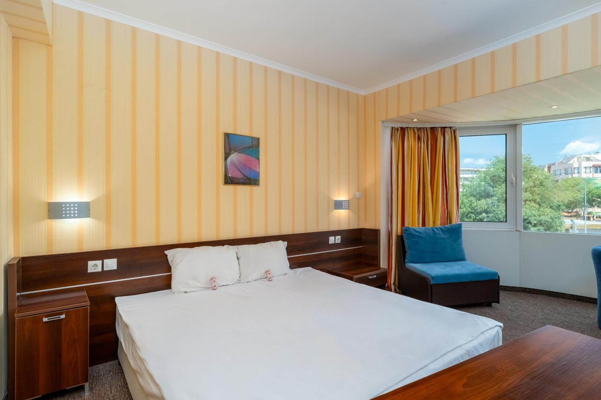 Mpm Hotel Arsena Nesebar Ruang foto